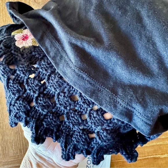 NWT black crocheted AJC lined crop top S - Picture 7 of 9